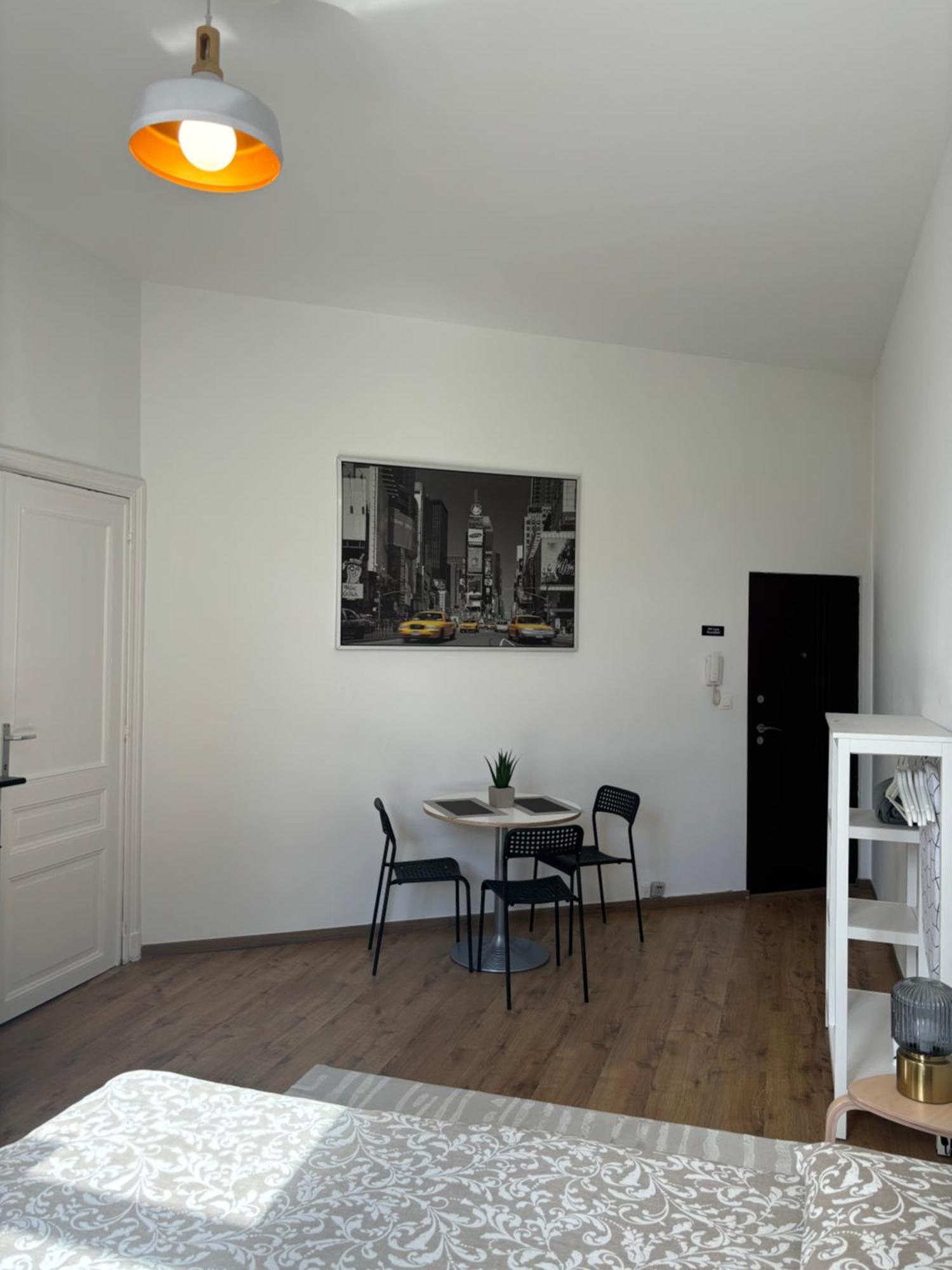 Studio Issa Bruxelles Extérieur photo
