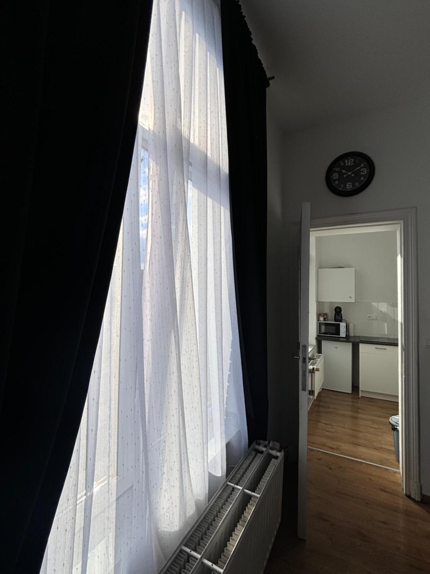 Studio Issa Bruxelles Extérieur photo